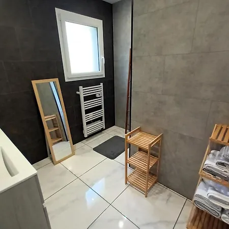 Nouveau Le Chant Des Arbres Holiday home Gelles